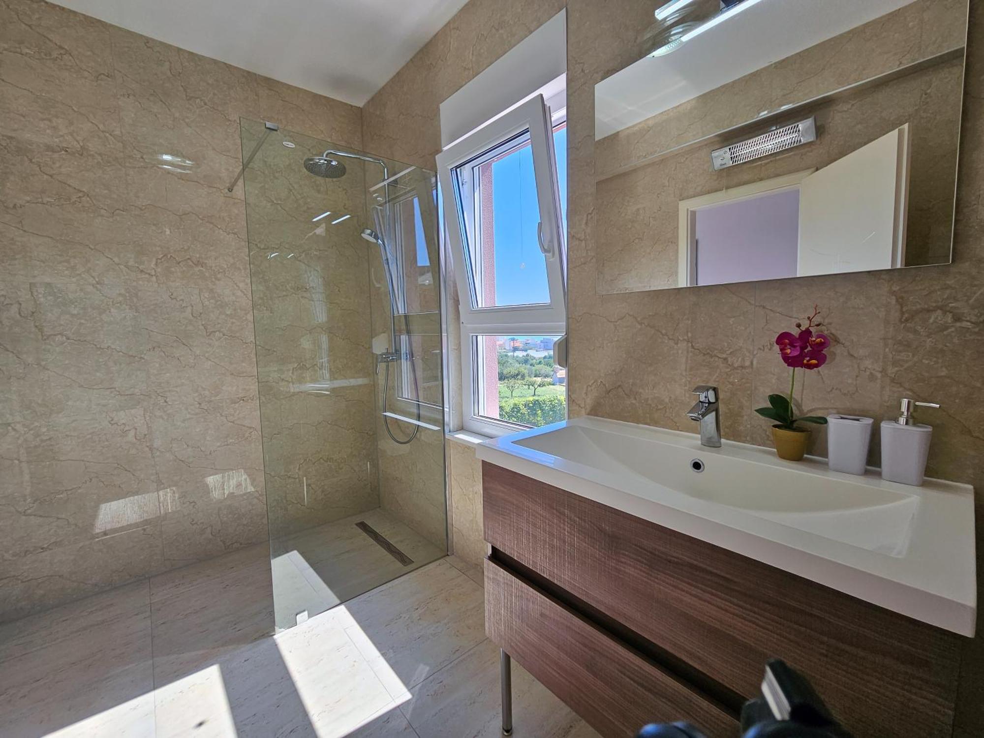 פודסטראנה Modern Villa With Jacuzzi, Beautiful Sea View, Near Split! Villa 36A מראה חיצוני תמונה