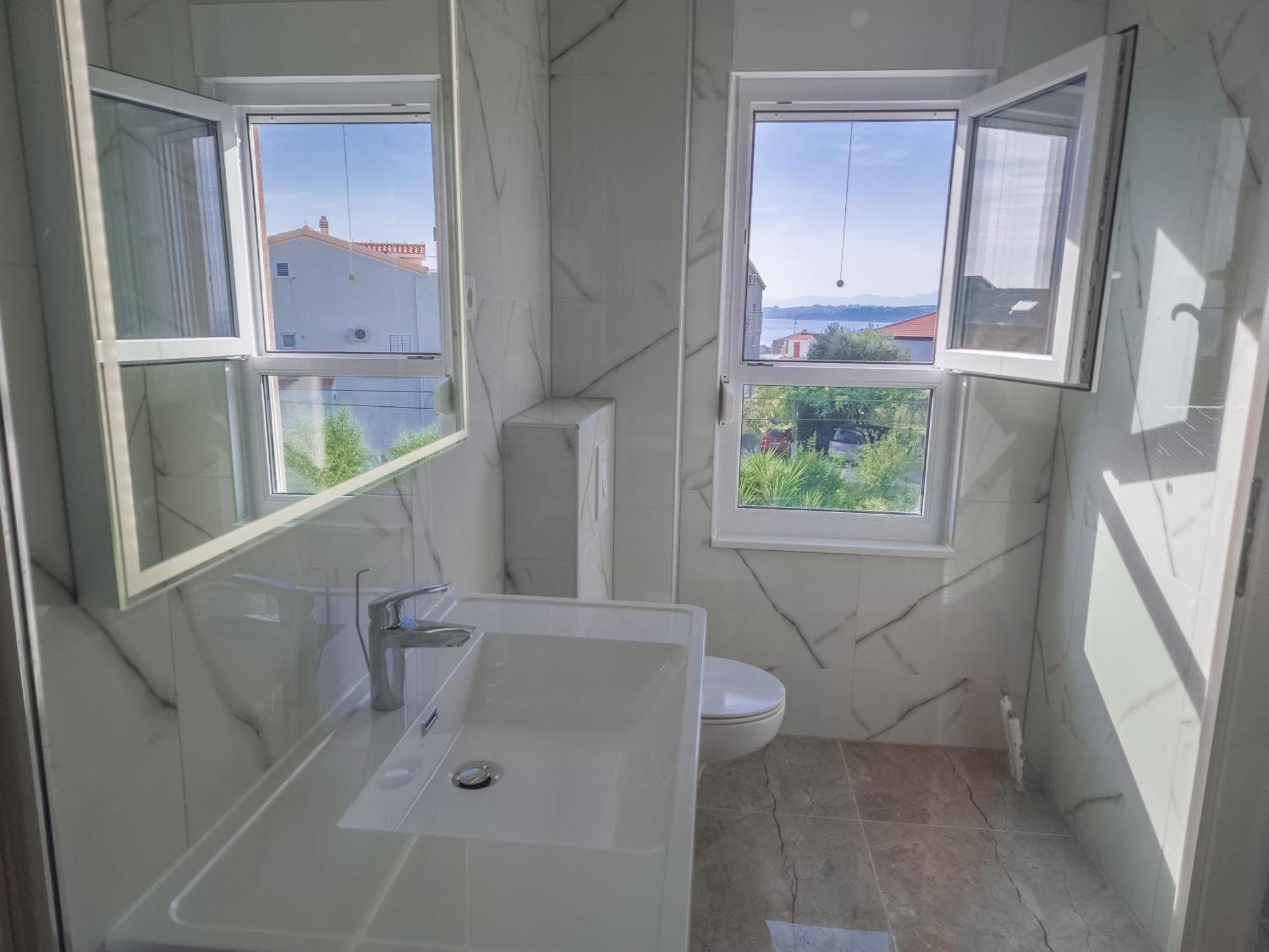 פודסטראנה Modern Villa With Jacuzzi, Beautiful Sea View, Near Split! Villa 36A מראה חיצוני תמונה